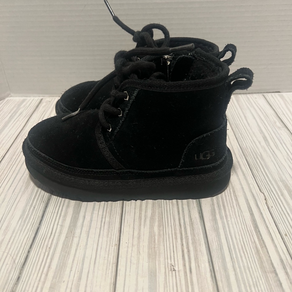 Ugg Neumel Ii Unisex Kid Chukka Boot, Size 11- Black (1017320t)